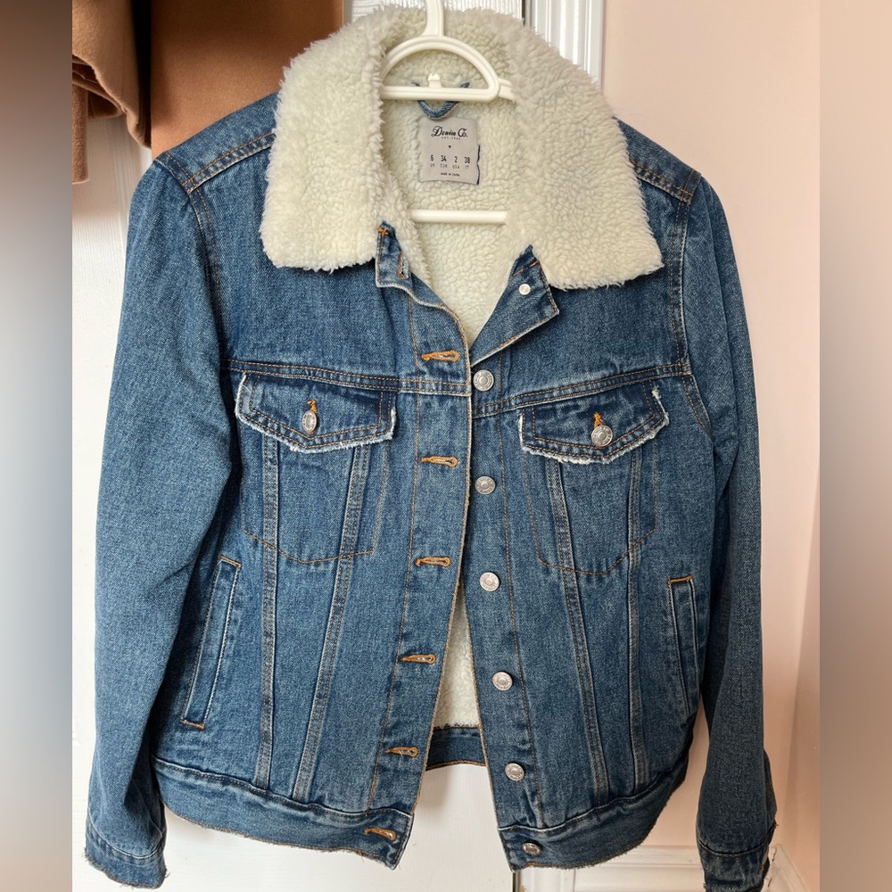 DENIM JACKET